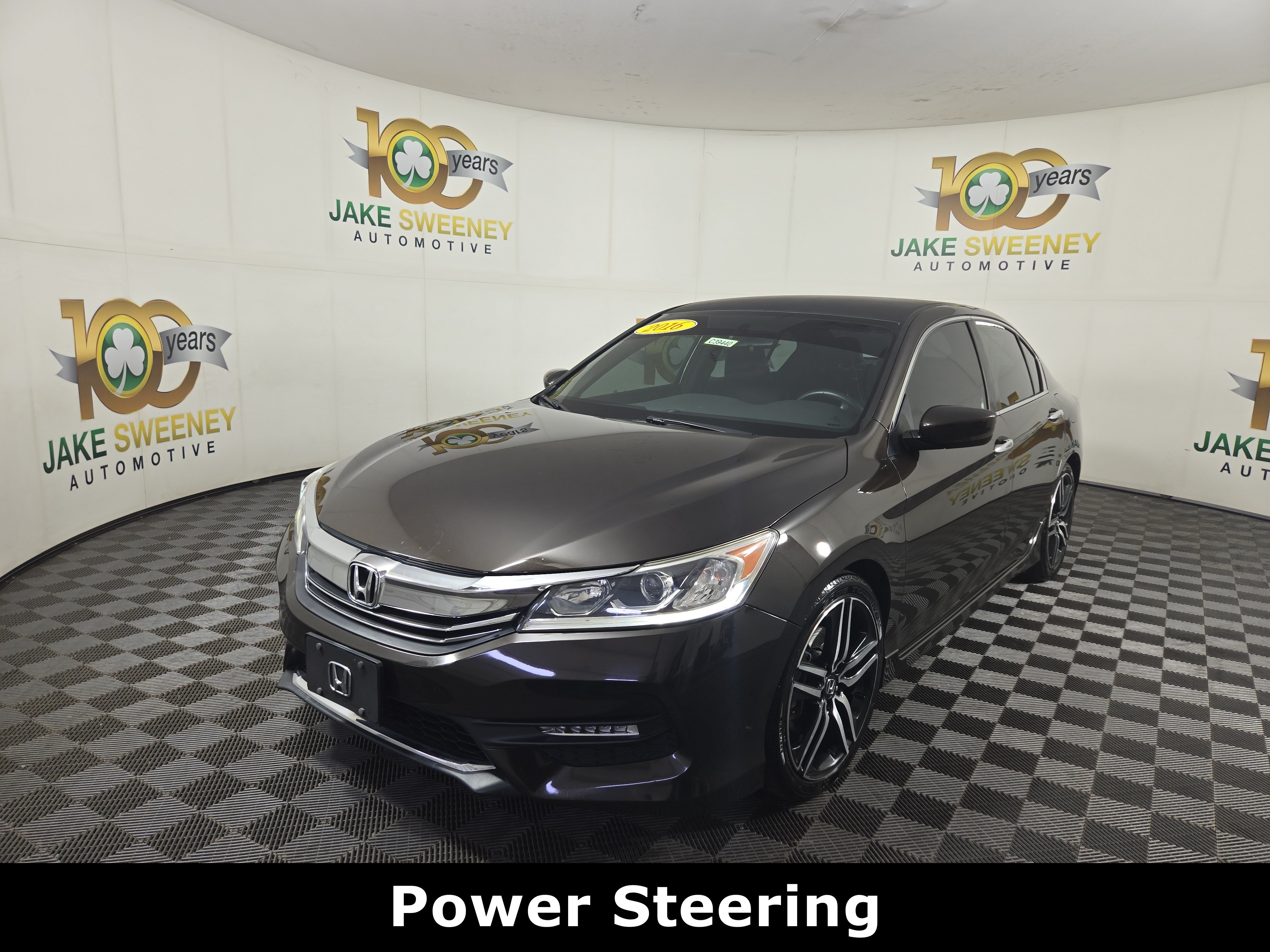 Used 2016 Honda Accord Sport image 4