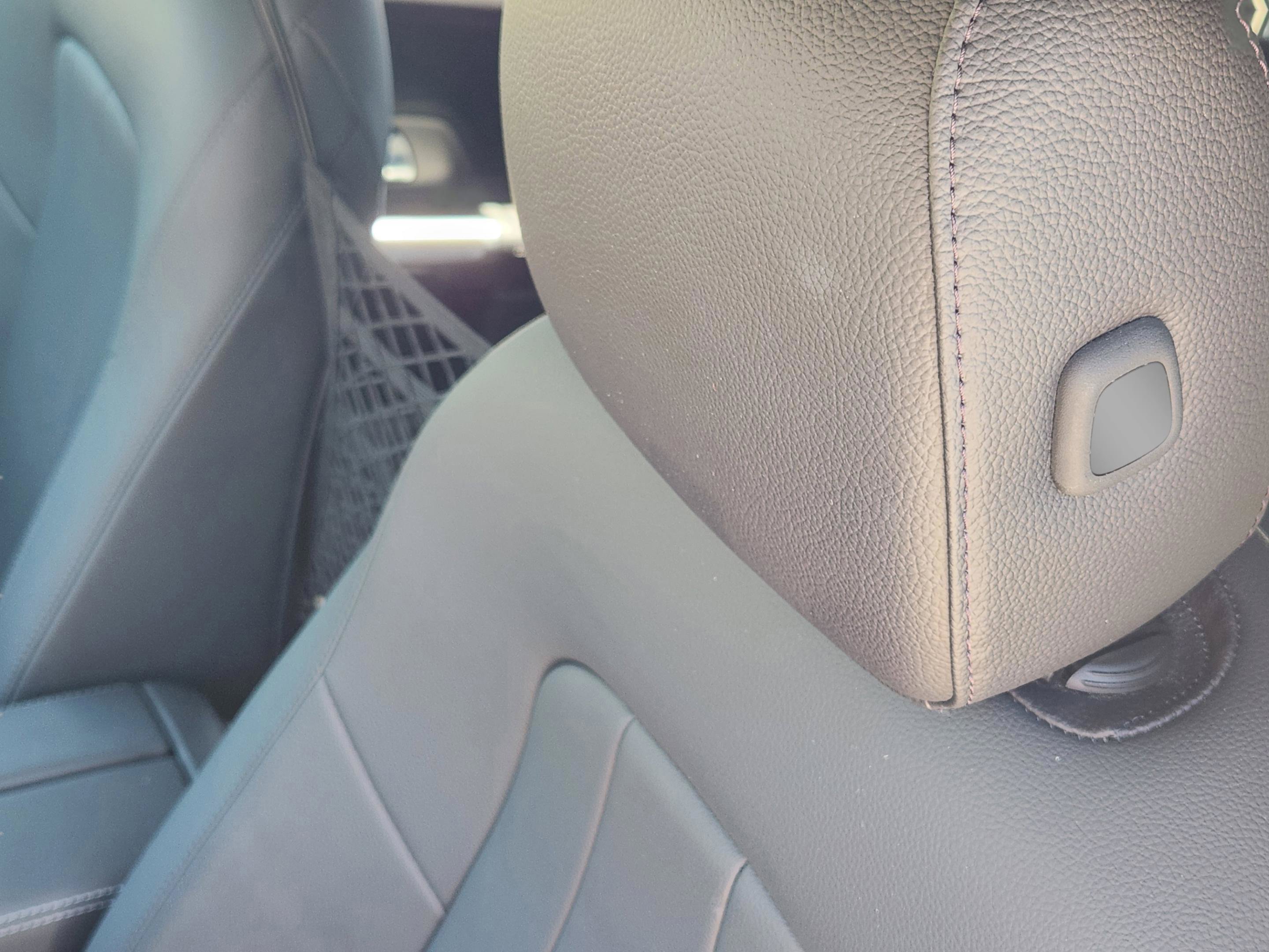 Certified 2023 Mercedes-Benz GLB 250 4MATIC image 12