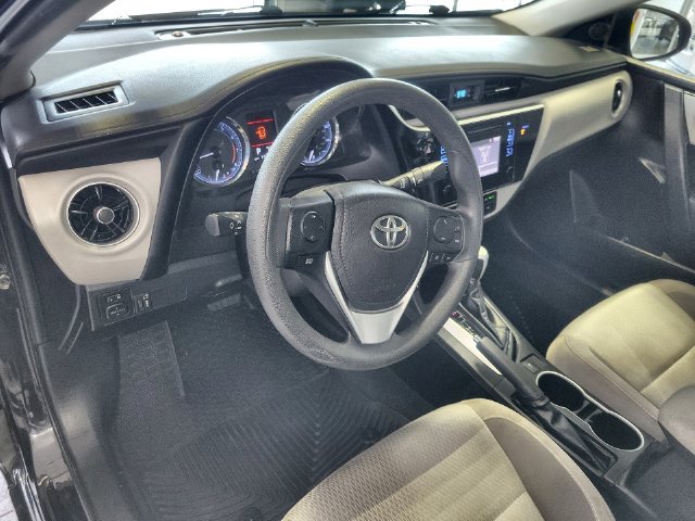 Used 2019 Toyota Corolla LE FWD image 14