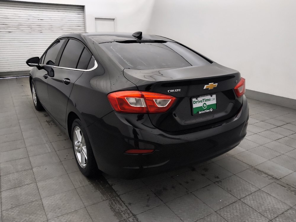 Used 2017 Chevrolet Cruze LT w/ Sun And Sound Package FWD image 5