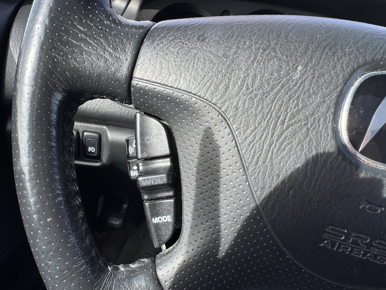 Used 2004 Acura MDX Touring image 27