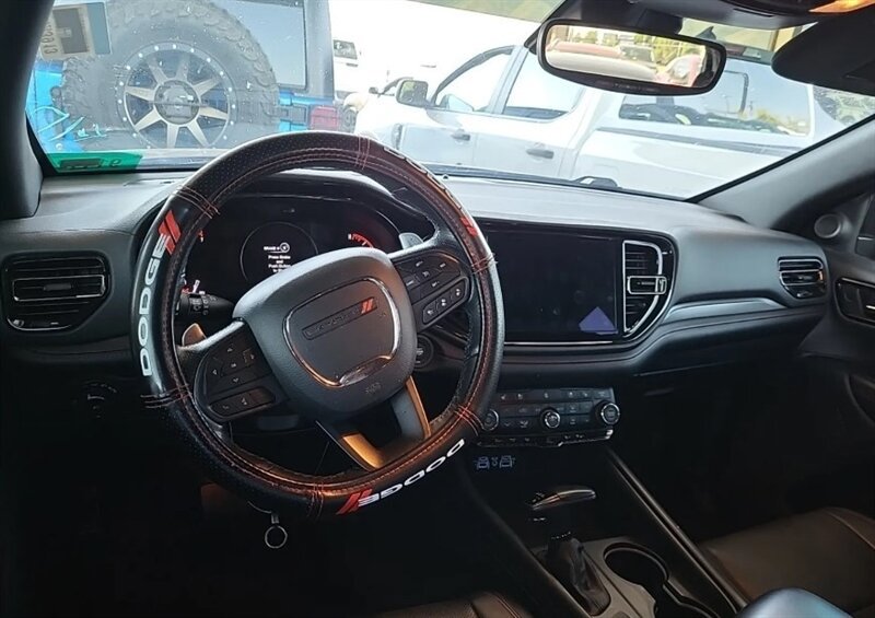 Used 2023 Dodge Durango GT AWD/4WD image 9
