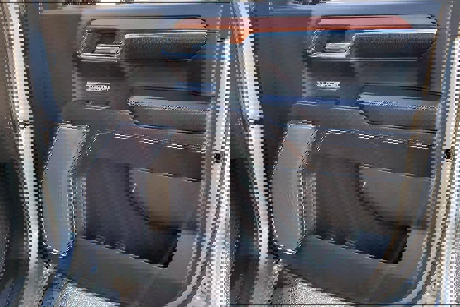 Used 2023 GMC Sierra 1500 Denali AWD/4WD image 21