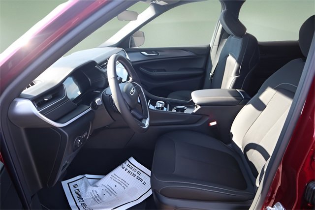 New 2025 Jeep Grand Cherokee L Laredo w/ Luxury Tech Group I image 14