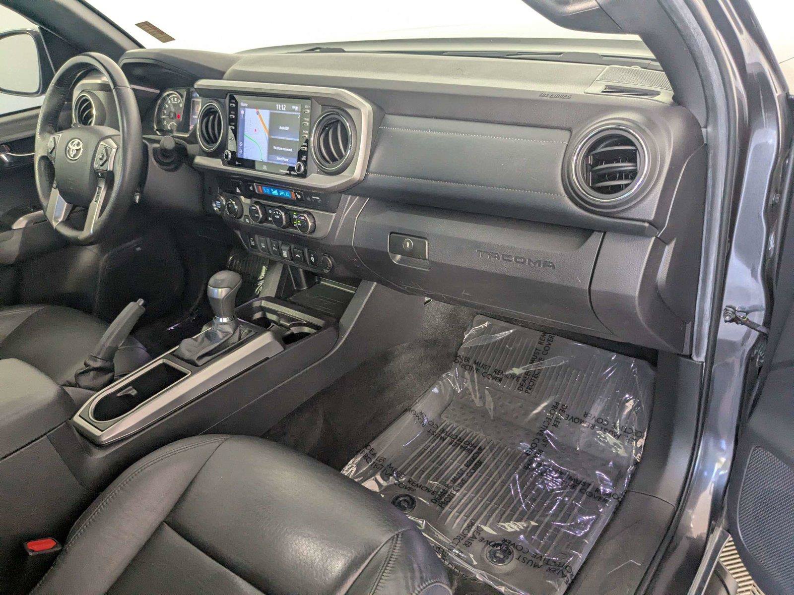 Certified 2022 Toyota Tacoma Limited AWD/4WD image 31