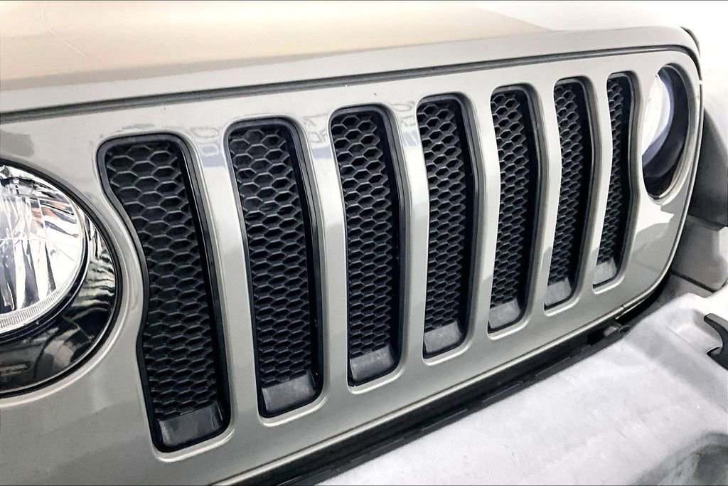 Used 2020 Jeep Wrangler Unlimited Sport AWD/4WD image 19