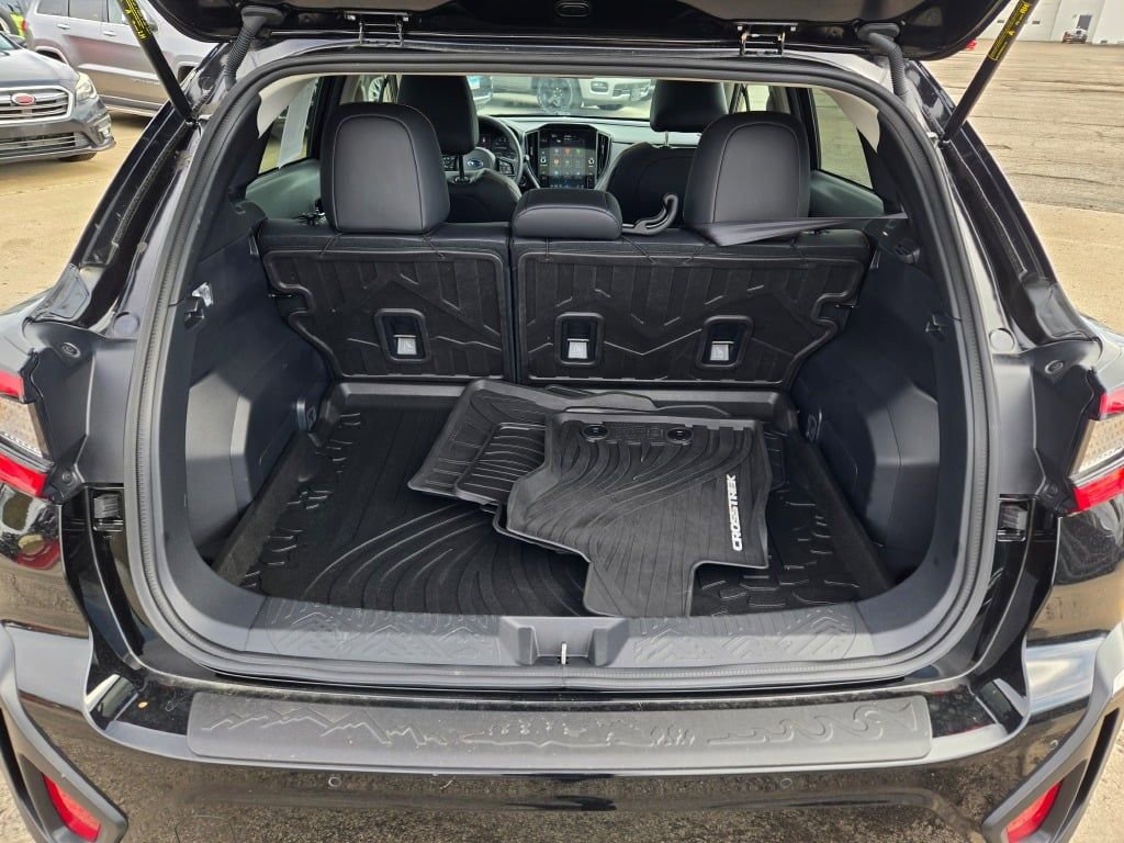 Certified 2025 Subaru Crosstrek 2.5i Limited AWD/4WD image 12