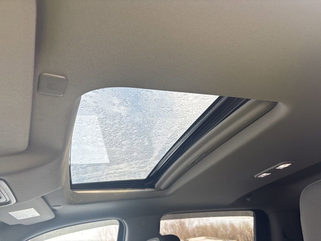 Used 2022 GMC Sierra 1500 Denali w/ Denali Premium Package AWD/4WD image 17