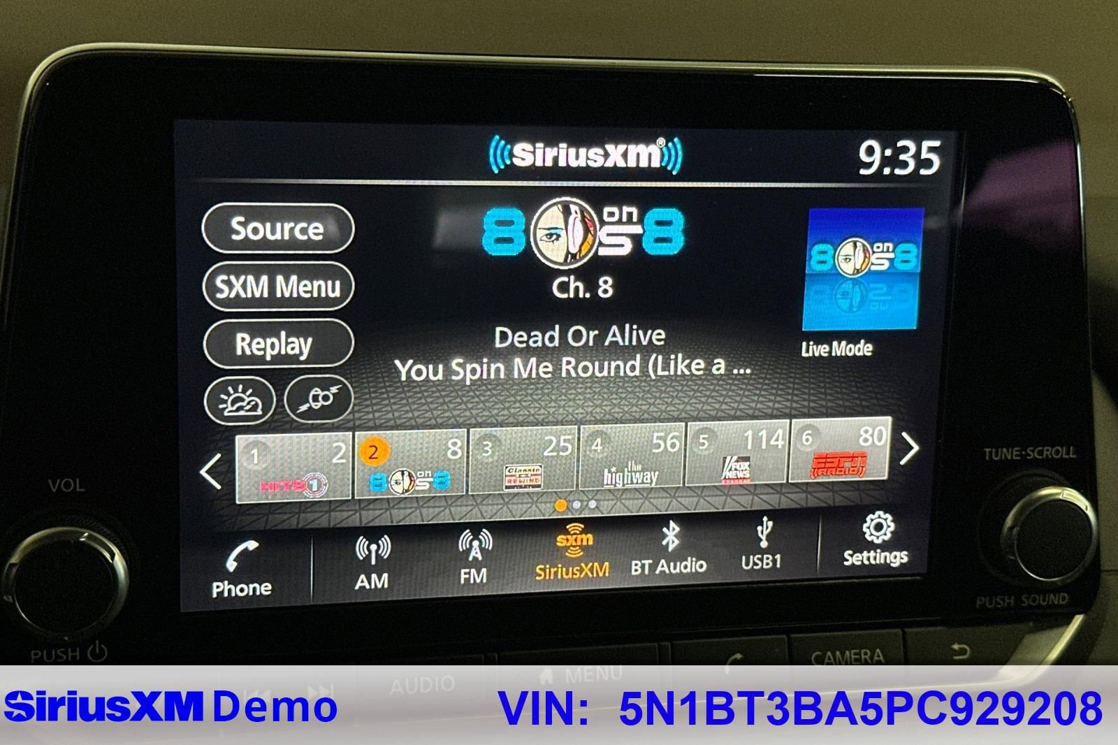 Used 2023 Nissan Rogue SV image 31