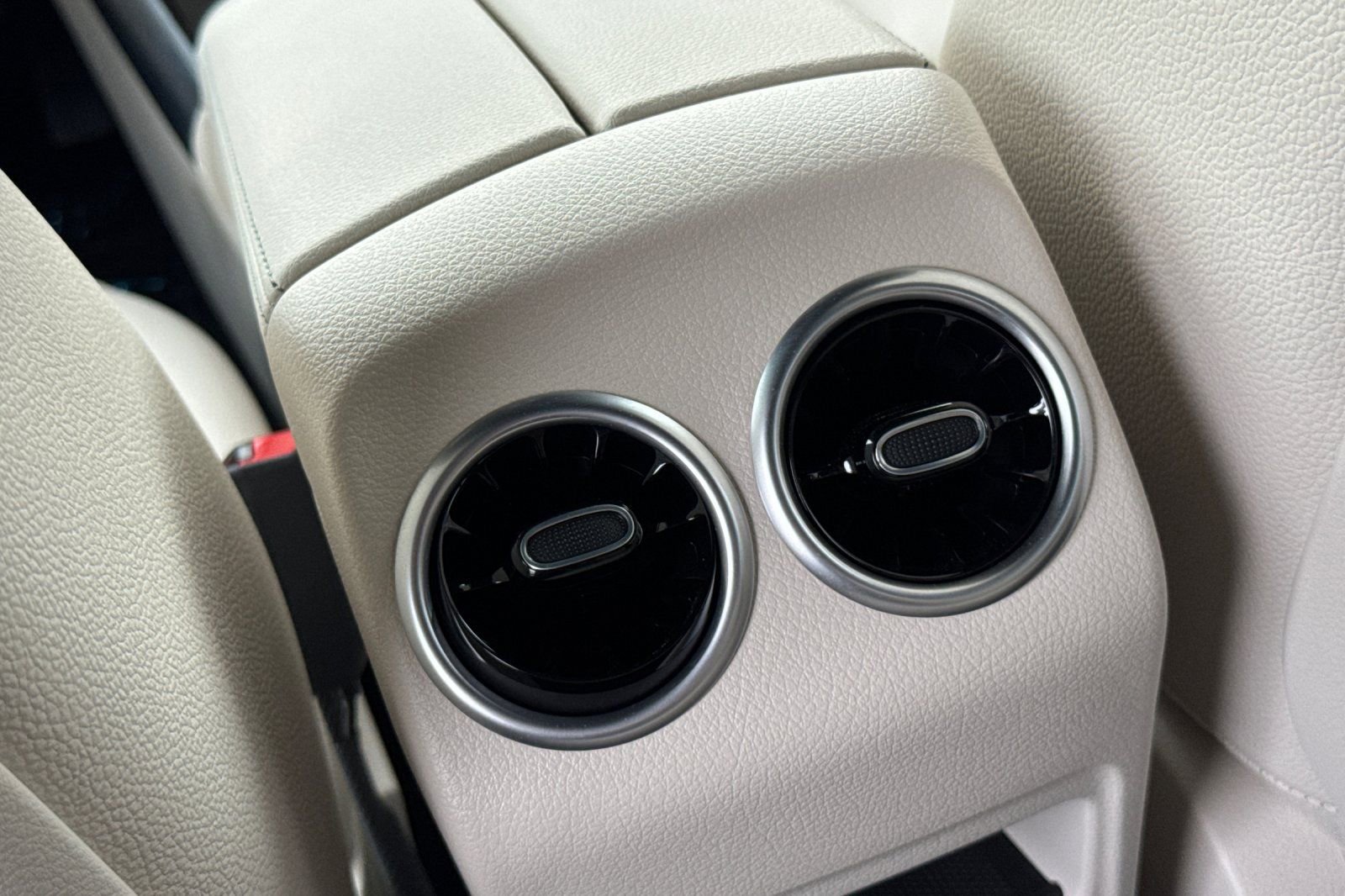 Certified 2025 Mercedes-Benz GLA 250 image 14