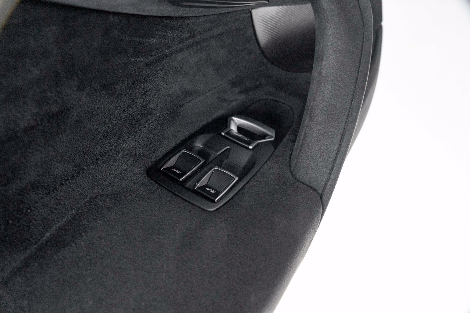 Used 2024 McLaren 750S RWD image 22