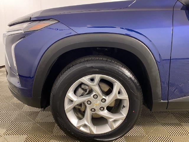 Certified 2024 Chevrolet Trax LS w/ LS Convenience Package FWD image 30