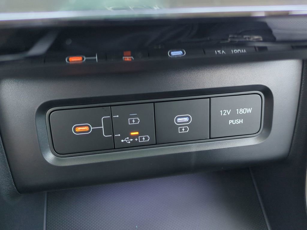 New 2026 Hyundai Tucson Limited image 28