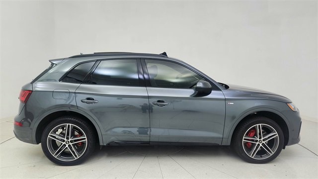 Used 2024 Audi Q5 e Prestige w/ Prestige Package image 6