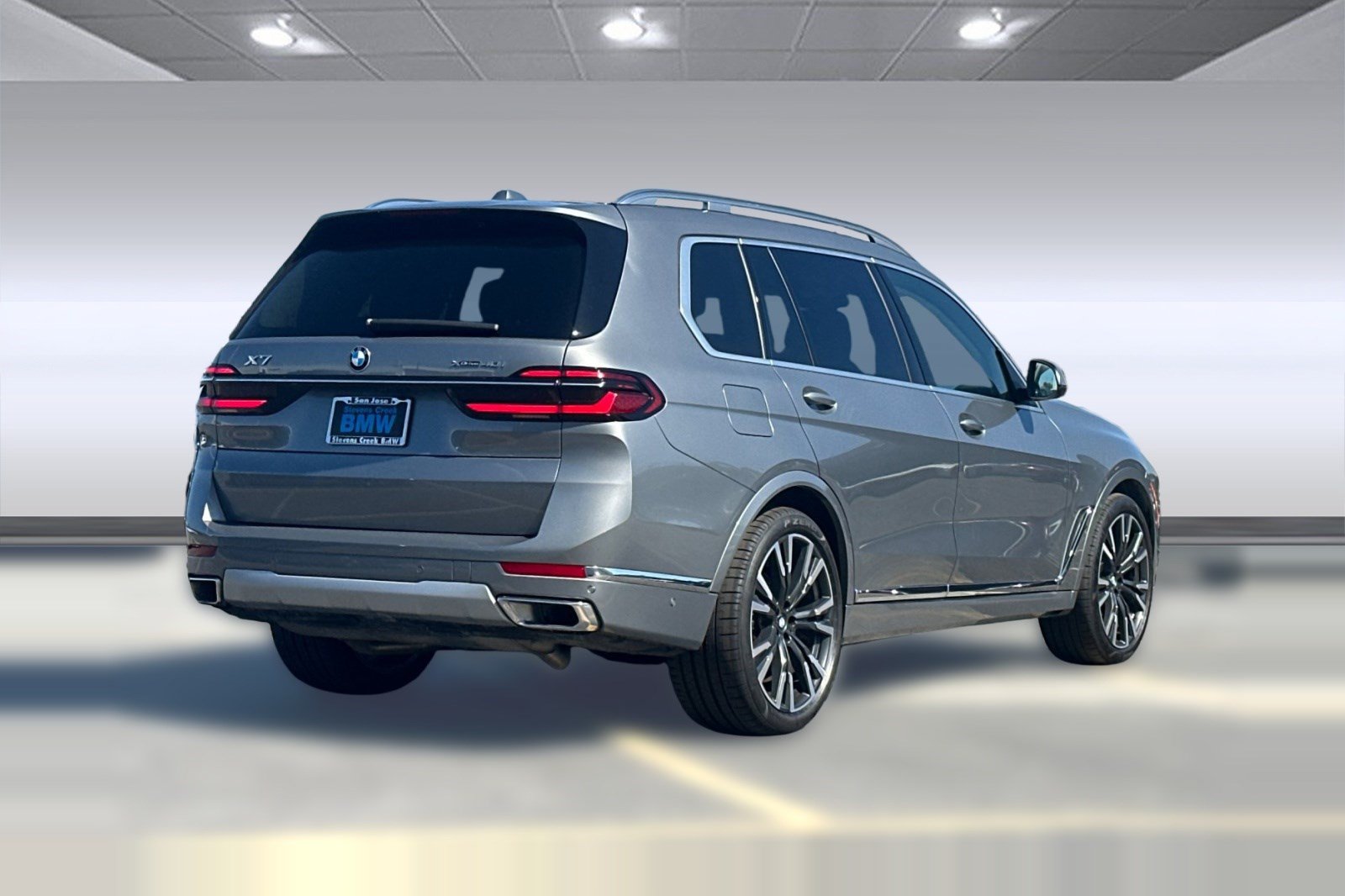Used 2024 BMW X7 xDrive40i AWD/4WD image 9