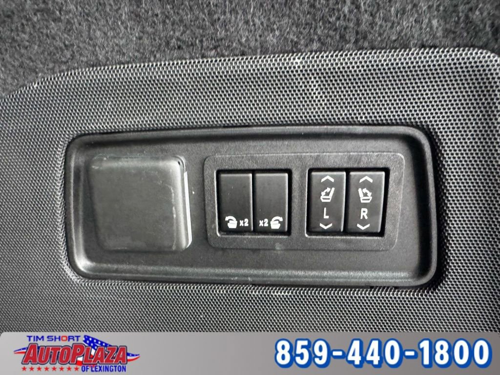 Used 2021 Cadillac Escalade ESV Premium Luxury image 44