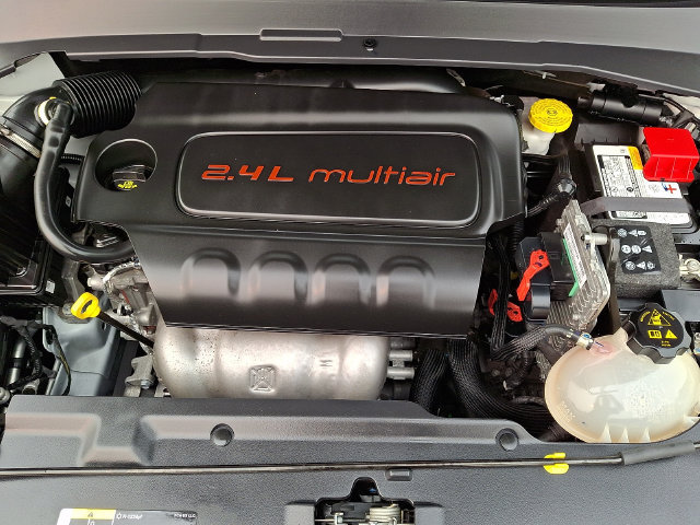 Used 2022 Jeep Compass Limited w/ Sun and Sound Group AWD/4WD image 28