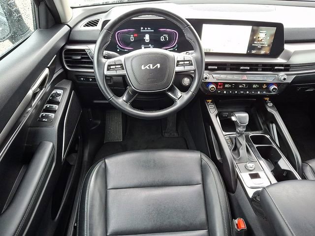 Used 2024 Kia Telluride S image 14