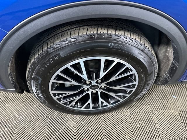 Used 2023 Ford Escape SE w/ PHEV Premium Package image 10