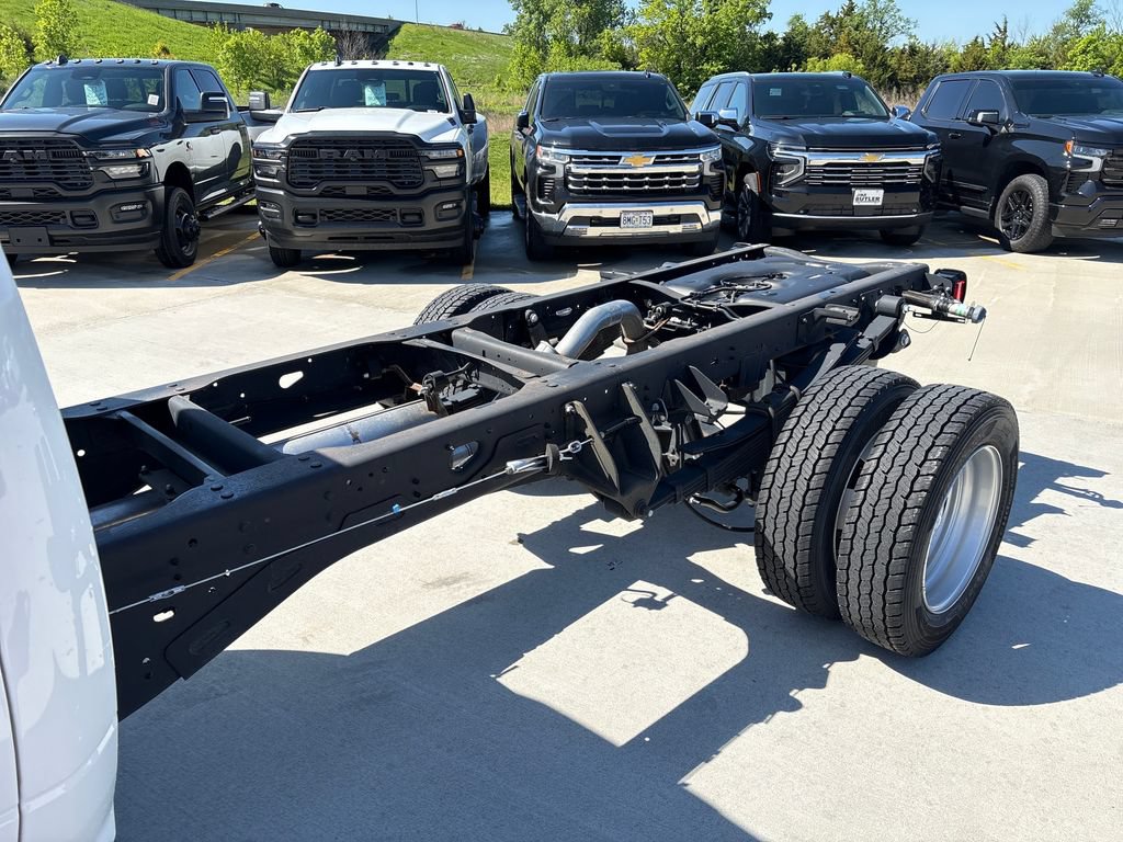 Used 2025 RAM 5500 Tradesman AWD/4WD image 30