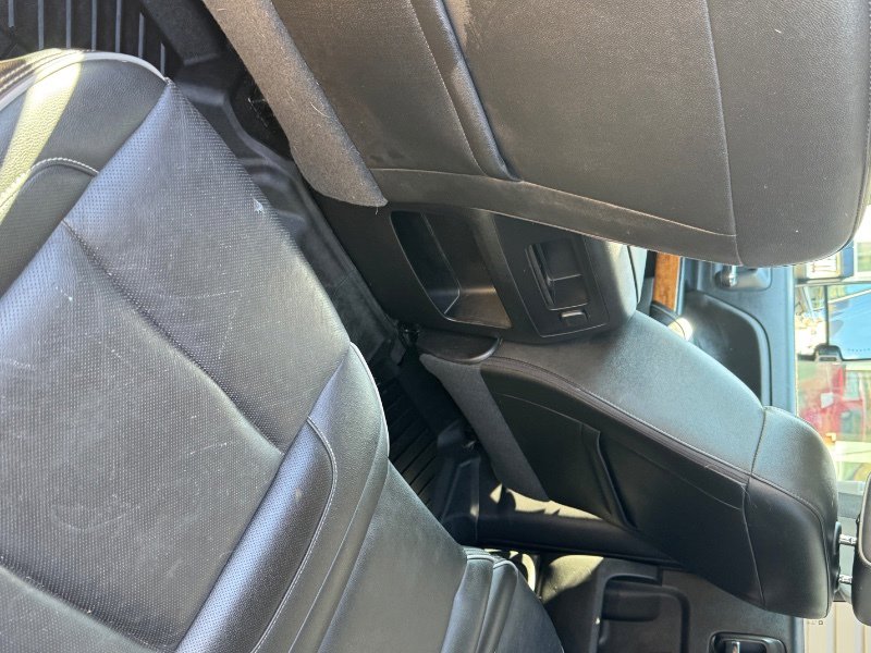 Used 2018 Chevrolet Silverado 1500 High Country image 28