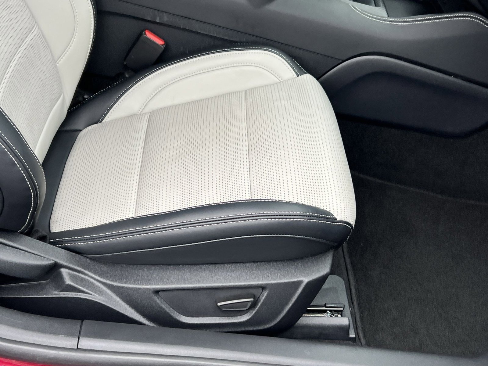 Used 2025 Ford Mustang GT Premium image 27