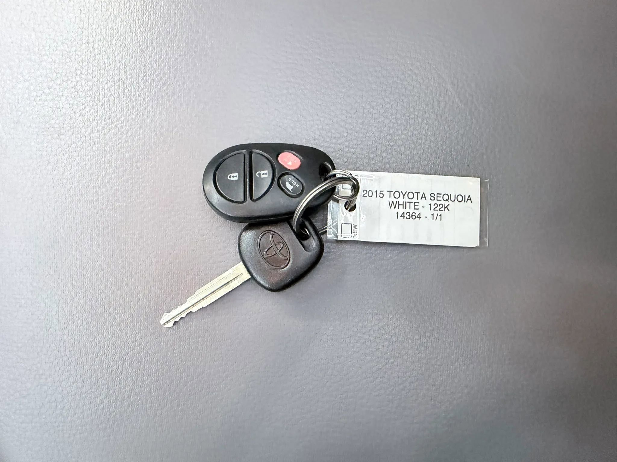 Used 2015 Toyota Sequoia Platinum AWD/4WD image 24