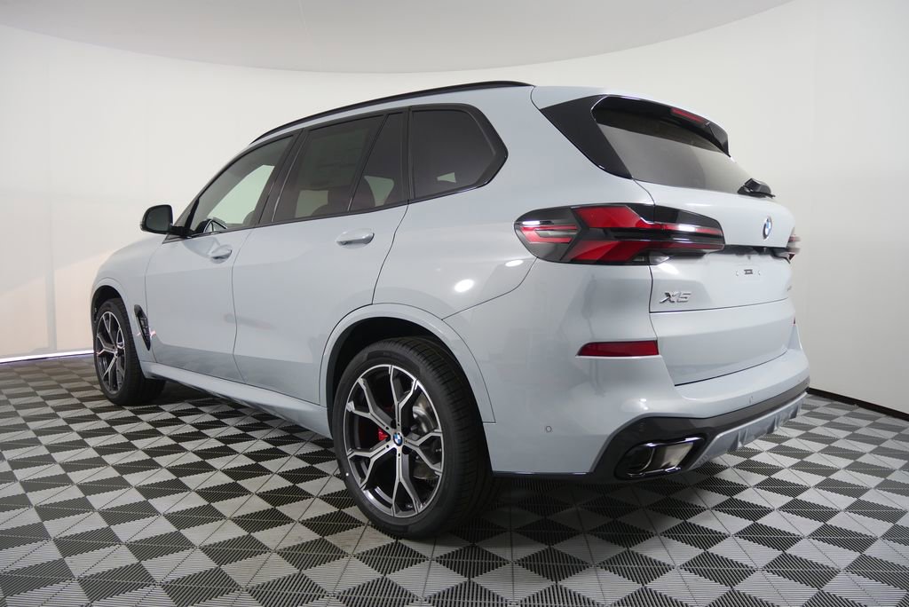 New 2026 BMW X5 sDrive40i w/ M Sport Package RWD image 5