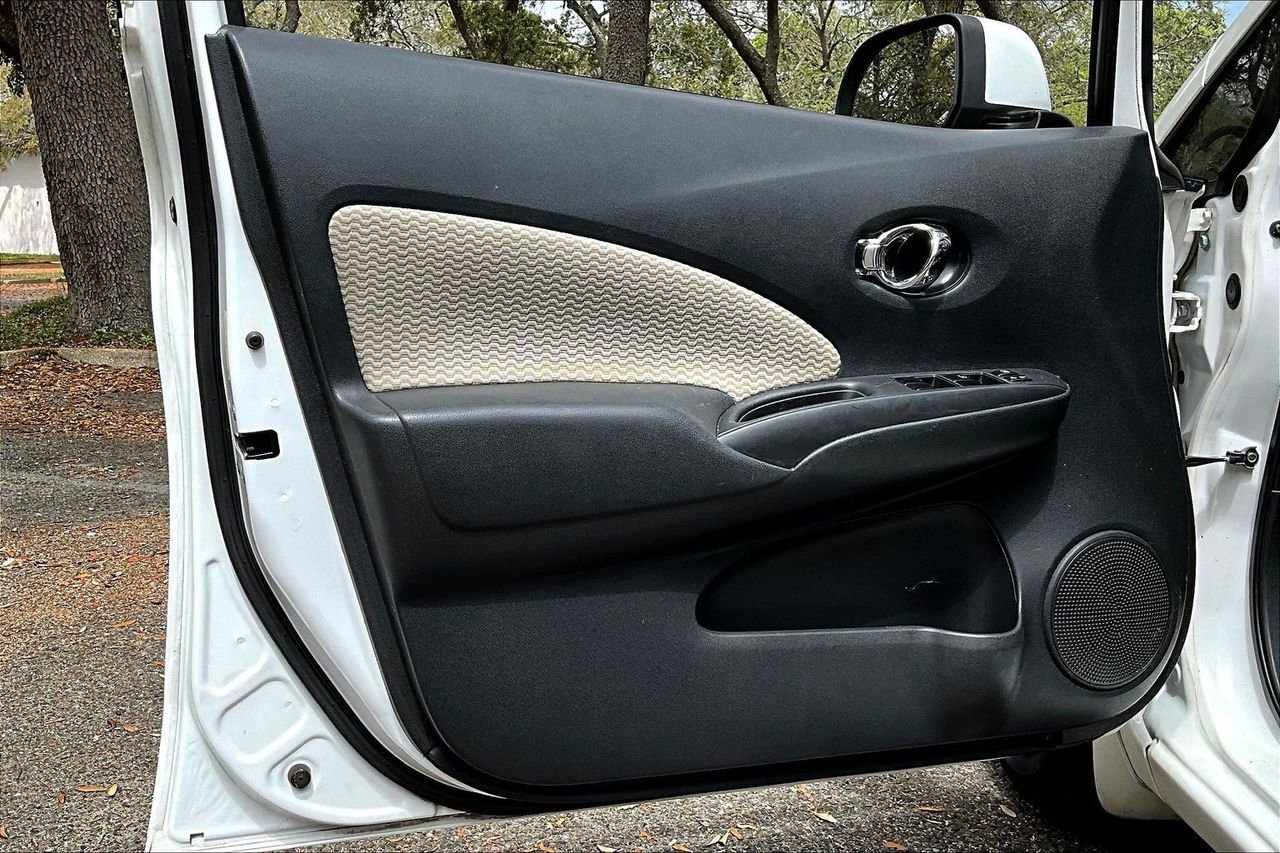 Used 2014 Nissan Versa Note SV image 16