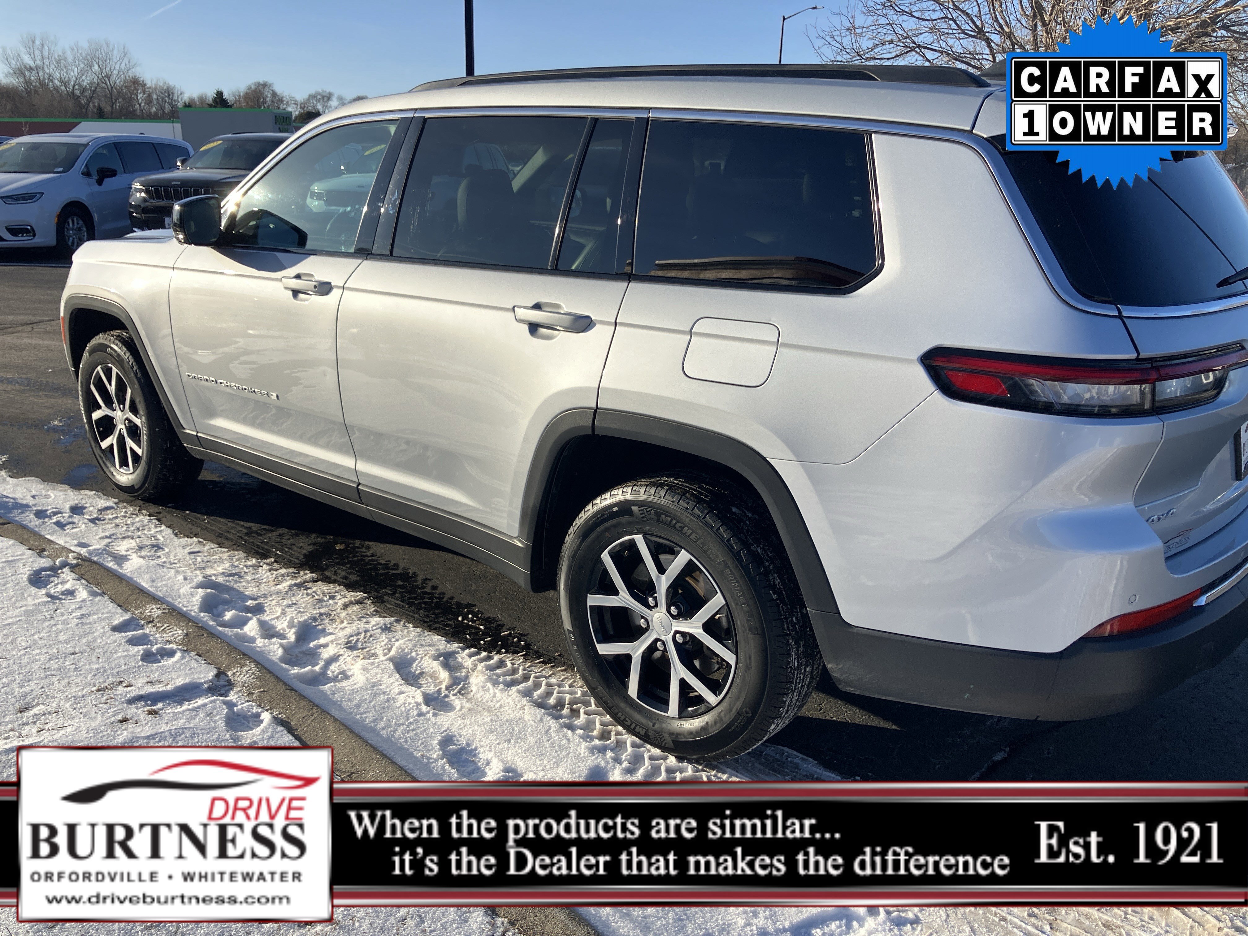 Used 2024 Jeep Grand Cherokee L Limited w/ Luxury Tech Group II image 19