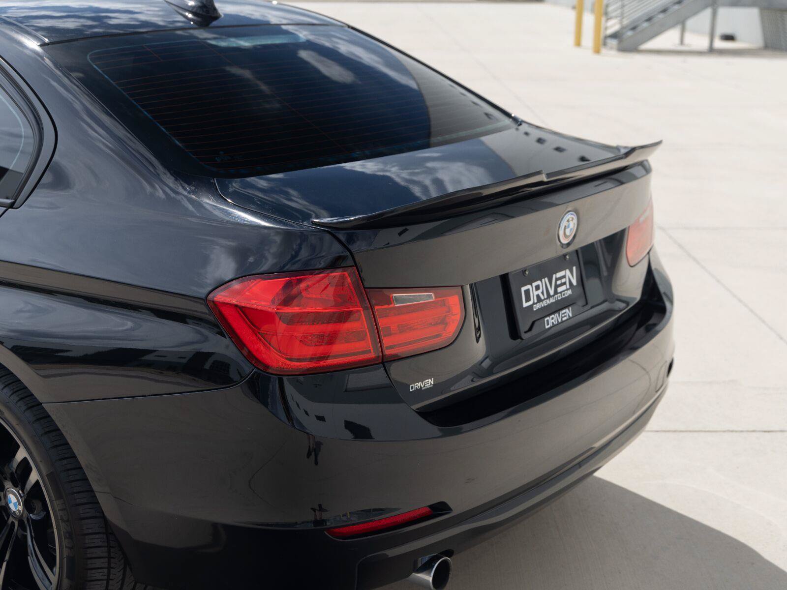 Used 2015 BMW 320i xDrive Sedan AWD/4WD image 14