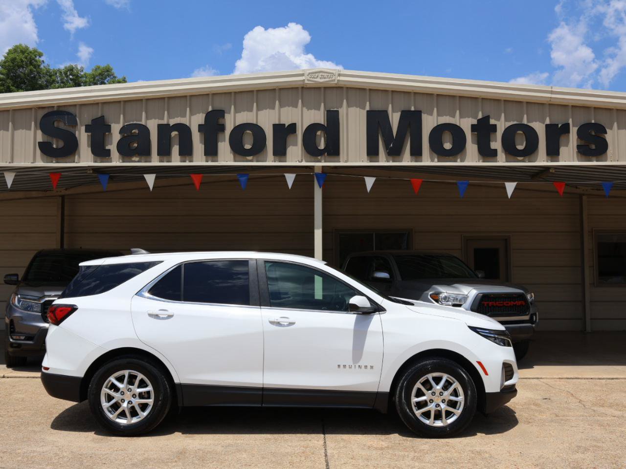 Used 2024 Chevrolet Equinox LT