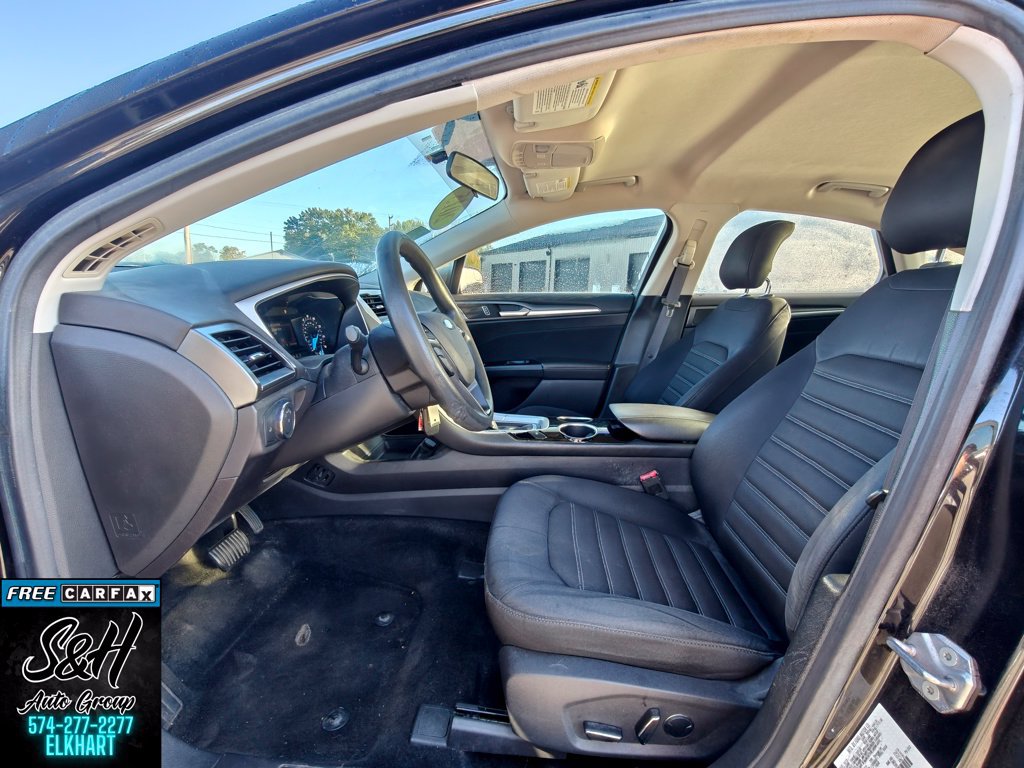 Used 2013 Ford Fusion SE FWD image 16