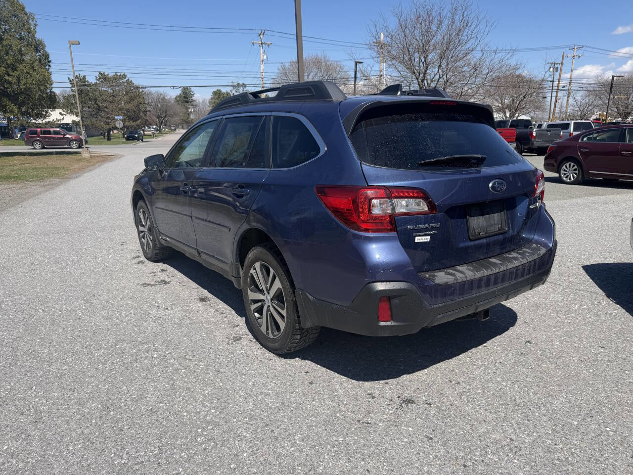 Used 2019 Subaru Outback 2.5i Limited AWD/4WD image 3