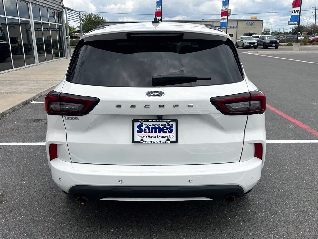 Certified 2023 Ford Escape ST-Line w/ Tech Pack #1 FWD image 11