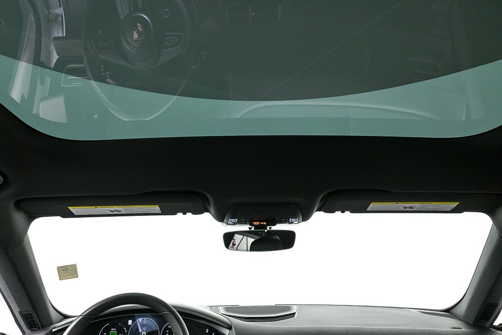 Certified 2025 Porsche Taycan image 19