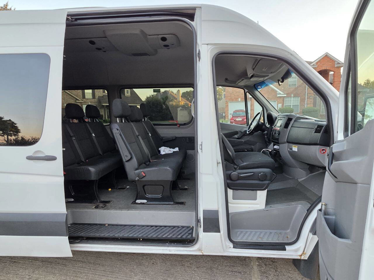 Used 2014 Freightliner Sprinter 2500 image 11