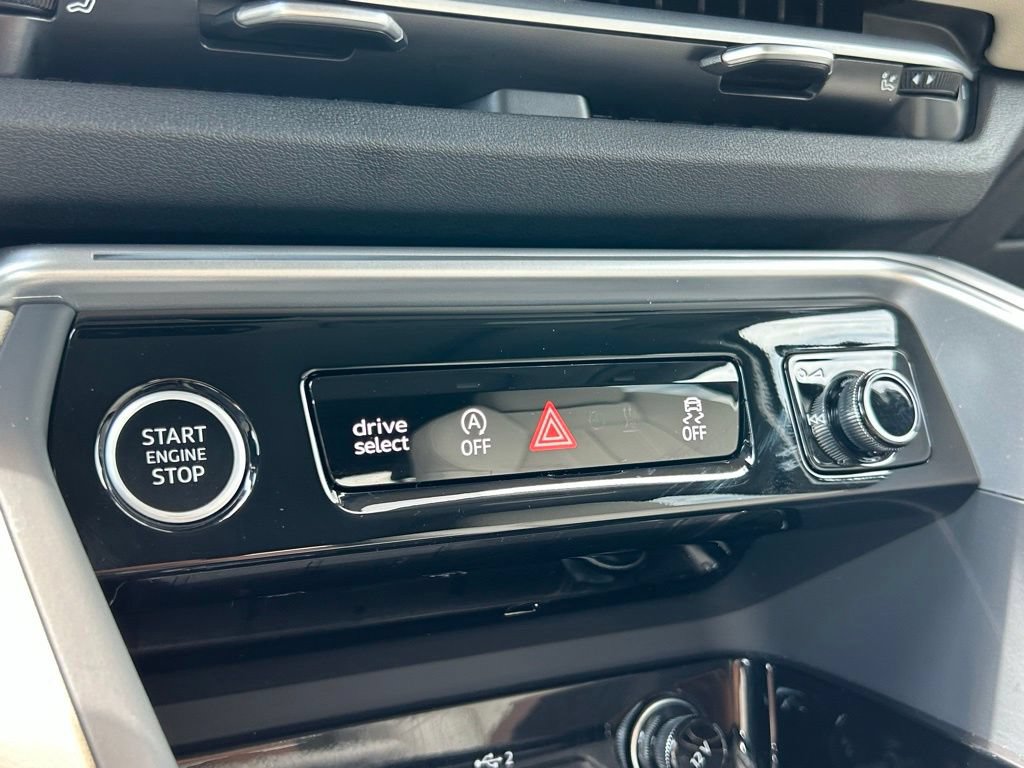 Used 2025 Audi Q5 Premium Plus AWD/4WD image 37