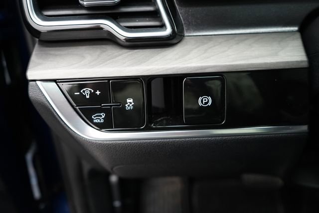 Used 2025 Kia Sportage X-Line w/ Premium Package AWD/4WD image 21