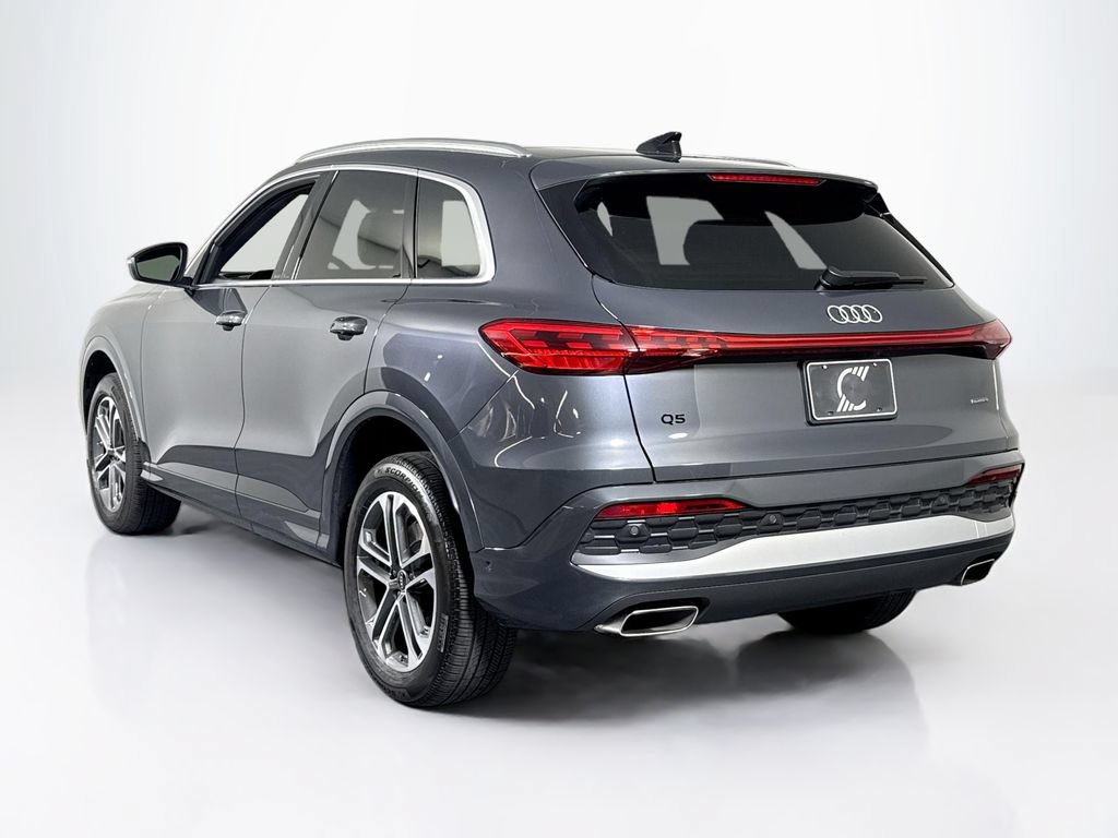 Used 2025 Audi Q5 Premium AWD/4WD image 3