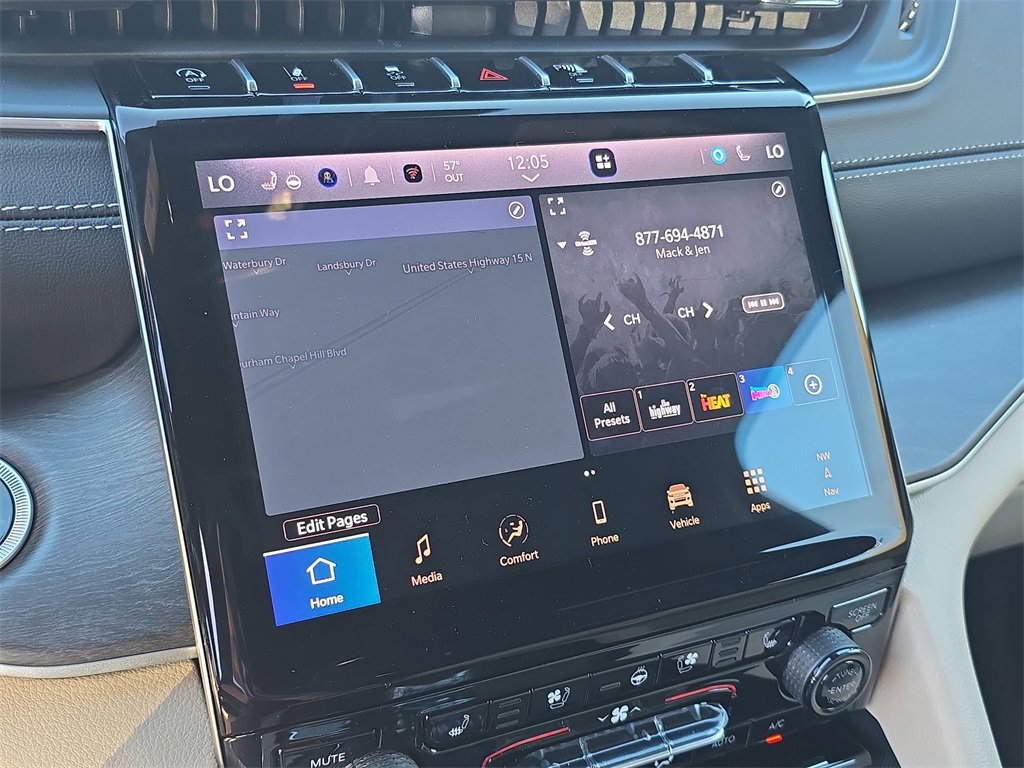 New 2025 Jeep Grand Cherokee Limited w/ Luxury Tech Group II image 23