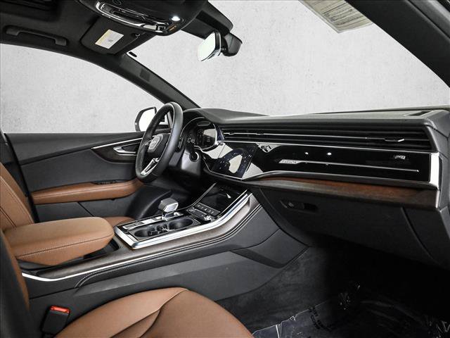 Certified 2025 Audi Q8 Premium Plus w/ Premium Plus Package AWD/4WD image 23