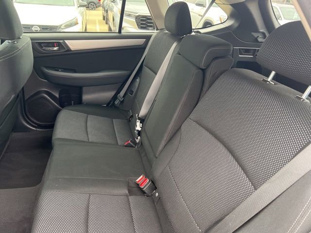 Used 2017 Subaru Outback 2.5i Premium image 8