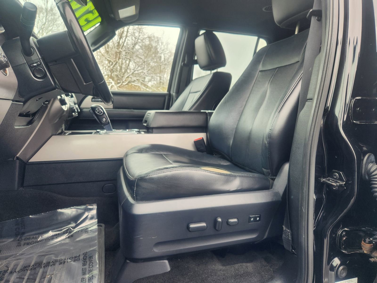Used 2017 Ford Expedition Limited image 27