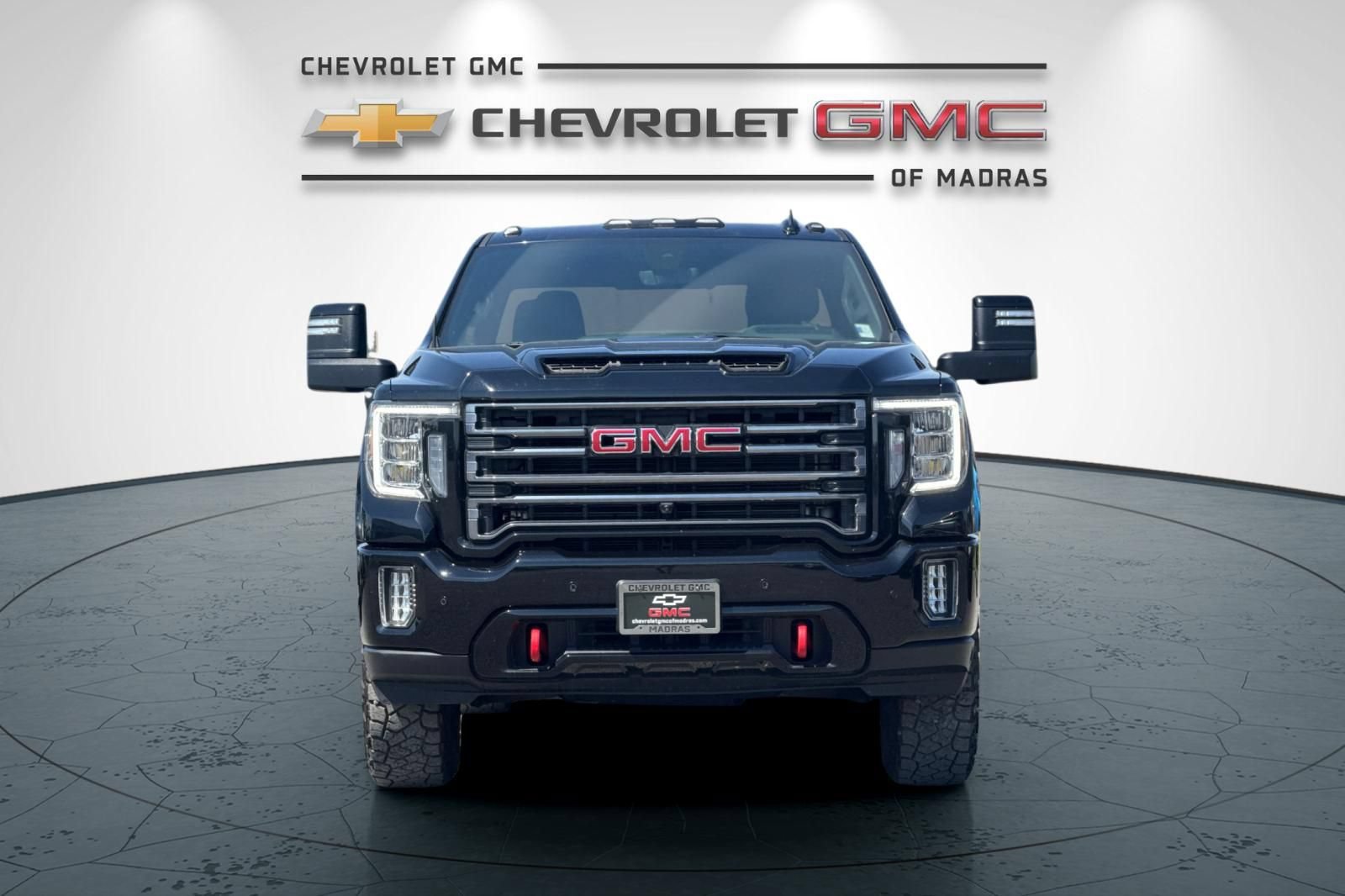 Used 2023 GMC Sierra 2500 AT4 w/ AT4 Preferred Package AWD/4WD image 8