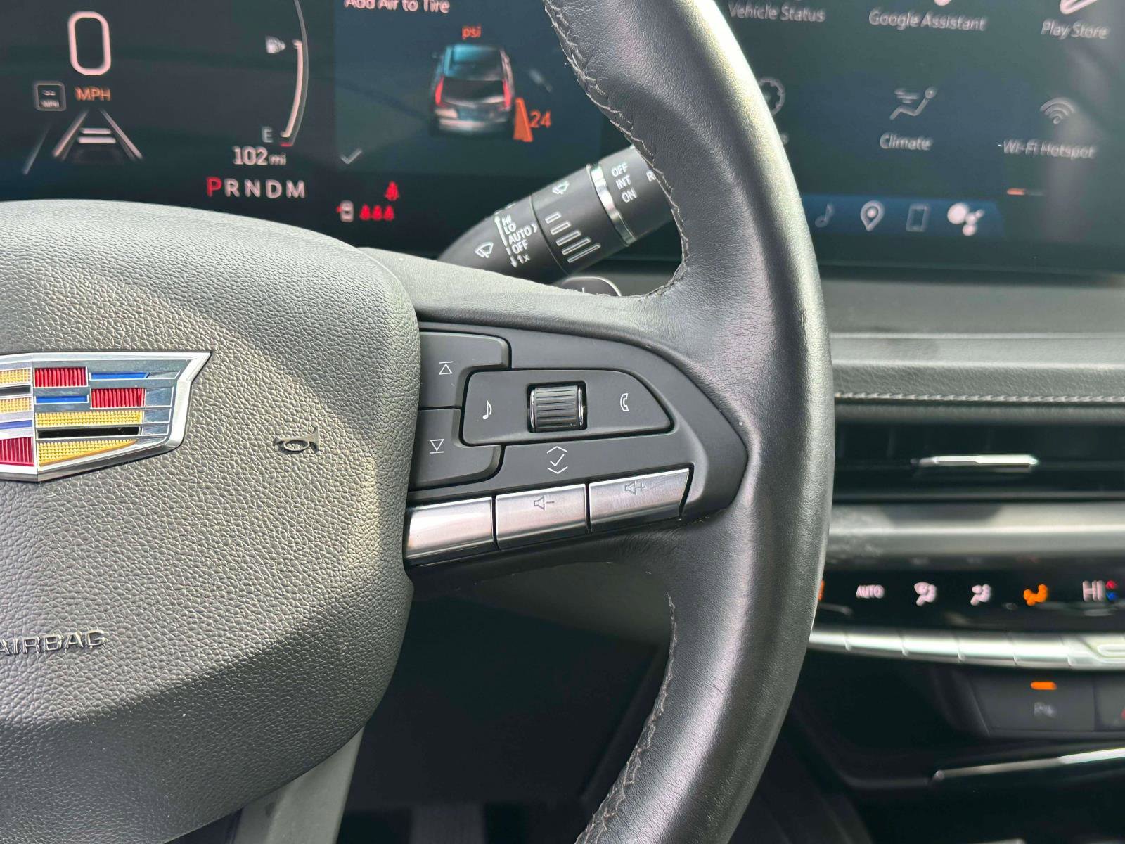 Used 2024 Cadillac XT4 Premium Luxury FWD image 23