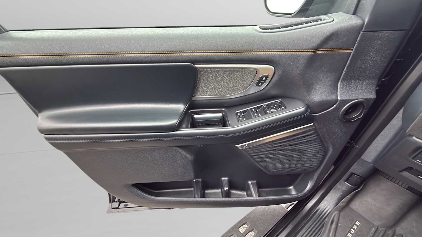 Used 2025 Ford Expedition Tremor image 18
