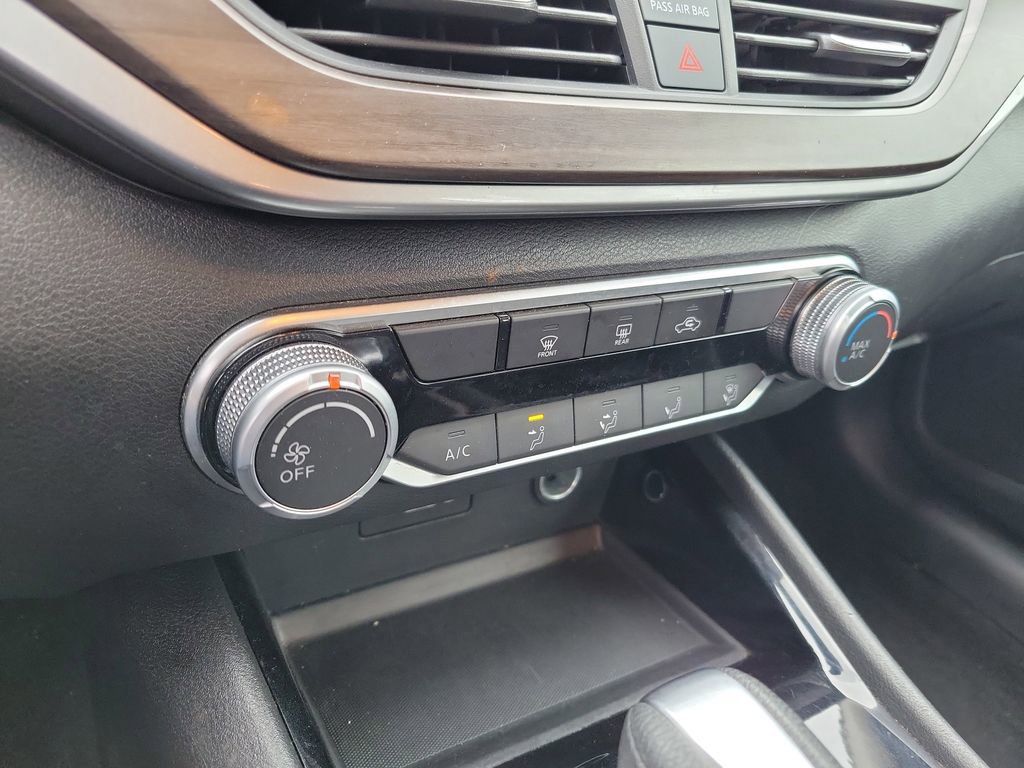 Used 2024 Nissan Altima 2.5 SV image 22