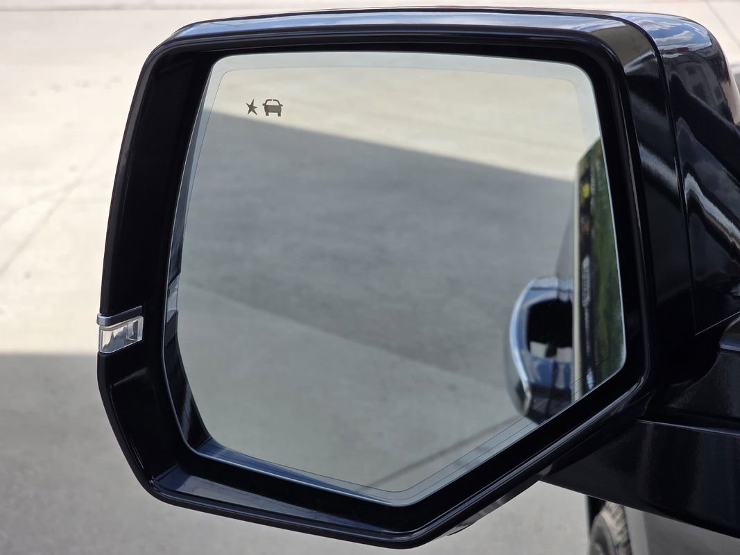 Used 2017 Cadillac Escalade ESV Luxury image 43