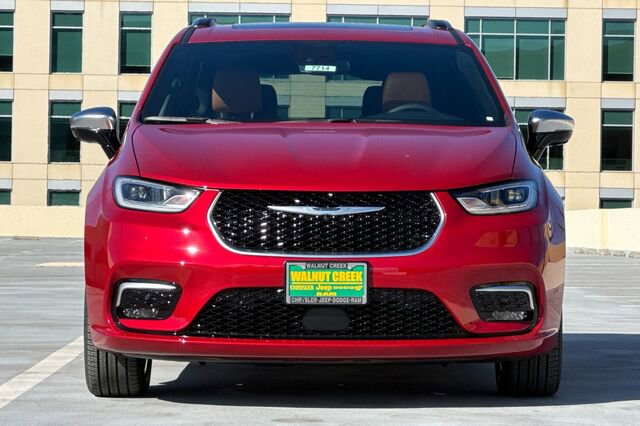 New 2026 Chrysler Pacifica Pinnacle image 6
